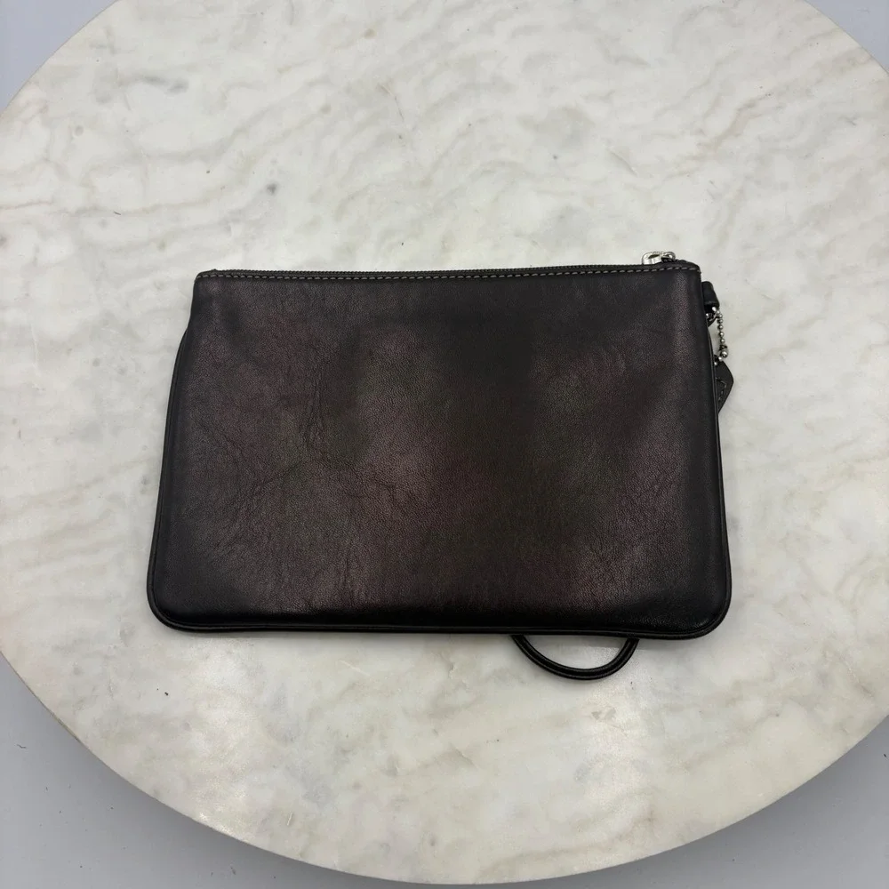 Coach Wristlet‎ Women Small Black Leather Embossed Logo Zip Pouch Clutch